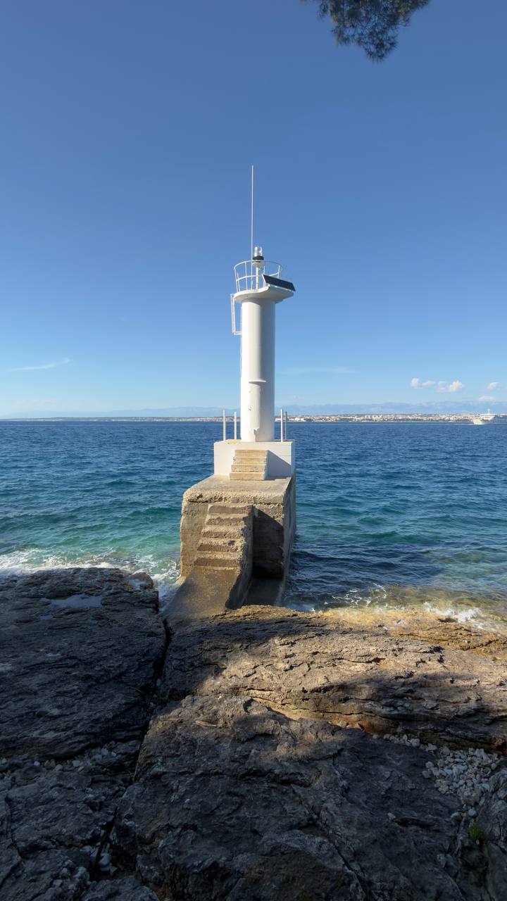 El faro pequeño
