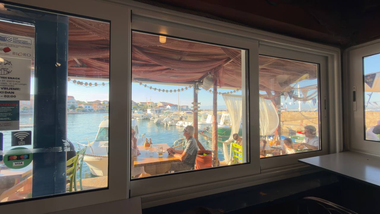 Ventana al puerto de Kali